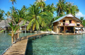 Tetamanu Village Fakarava